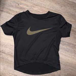 Black Nike Crop Top Women’s xs